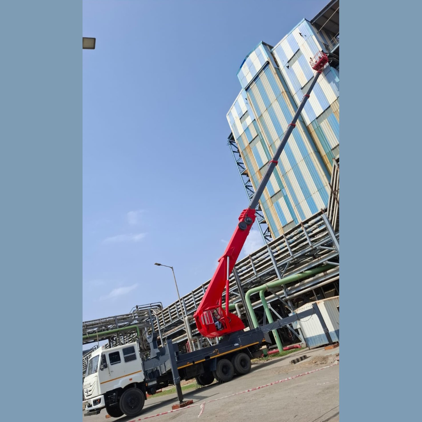 Crane Rental Service 12