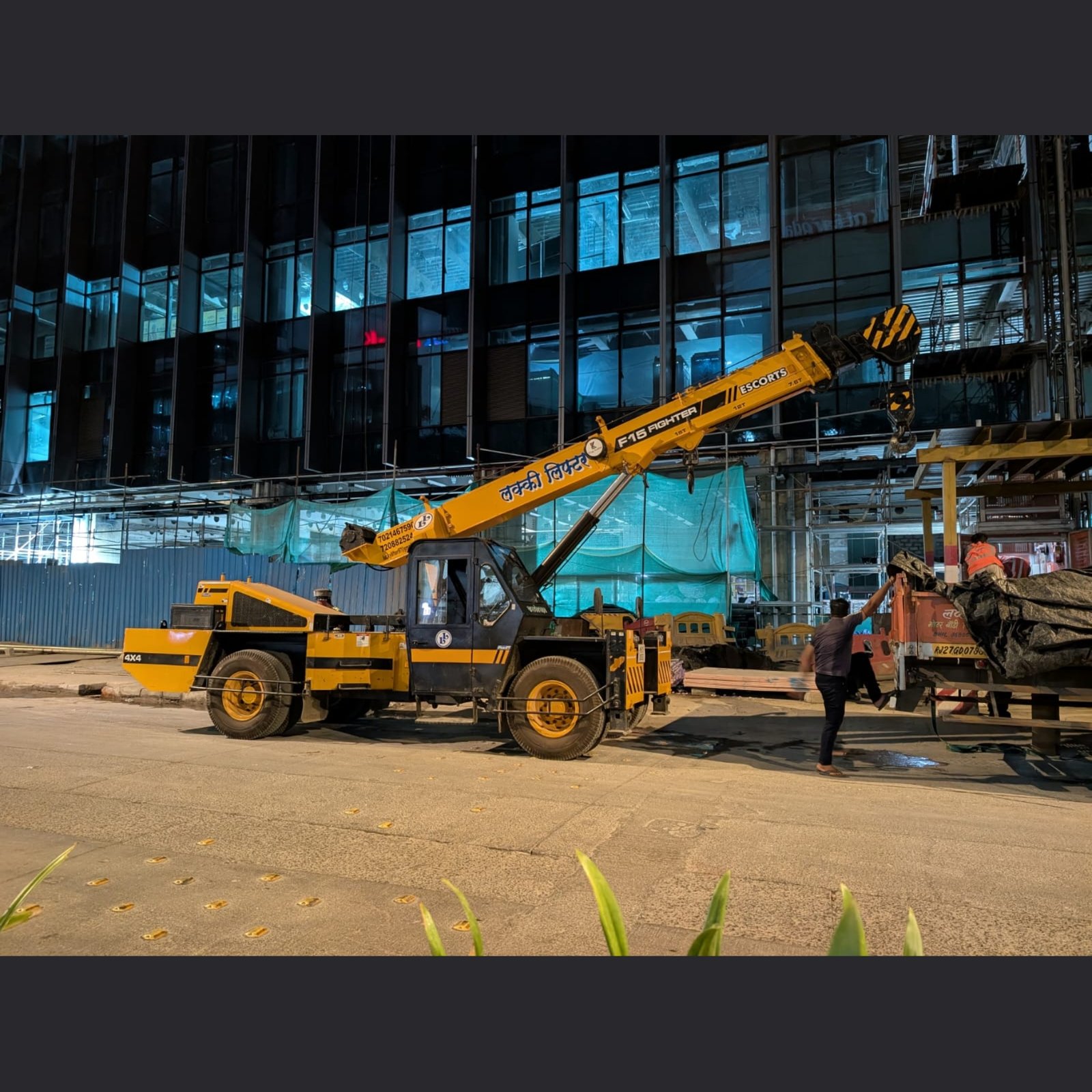 Crane Rental Service 5